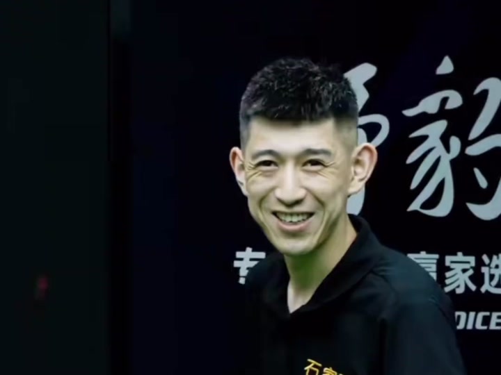 球员们必须
